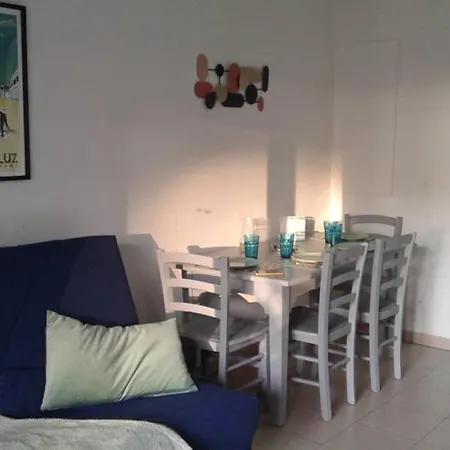 Apartament T2 Mabouya Avec Piscine Et Tennis *